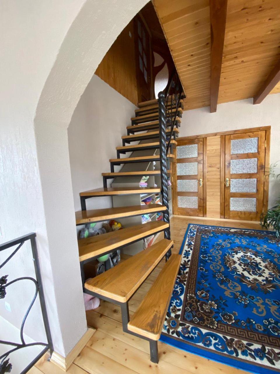 Apartmán Domashnya Oselya Verchovyna Exteriér fotografie