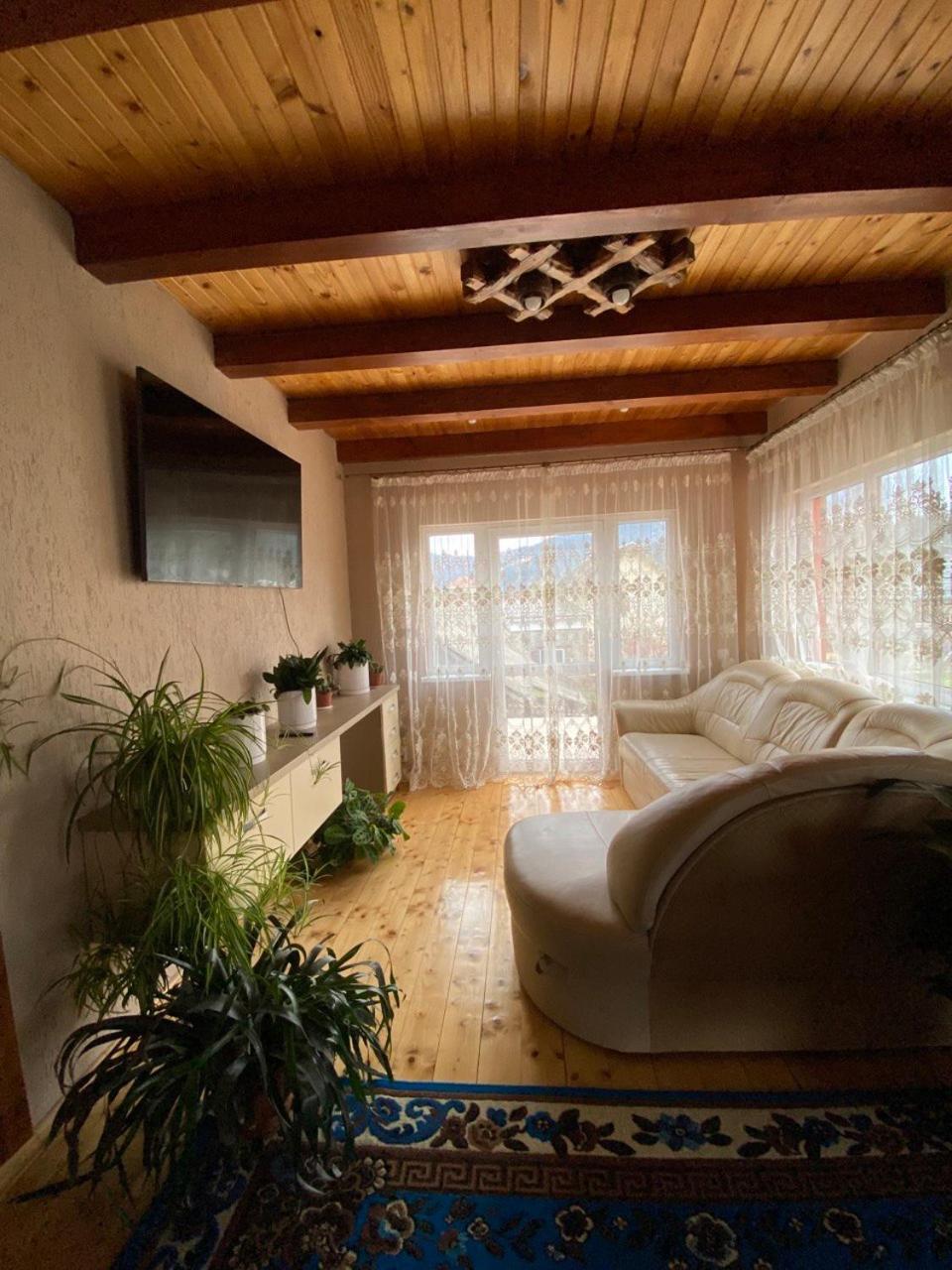 Apartmán Domashnya Oselya Verchovyna Exteriér fotografie