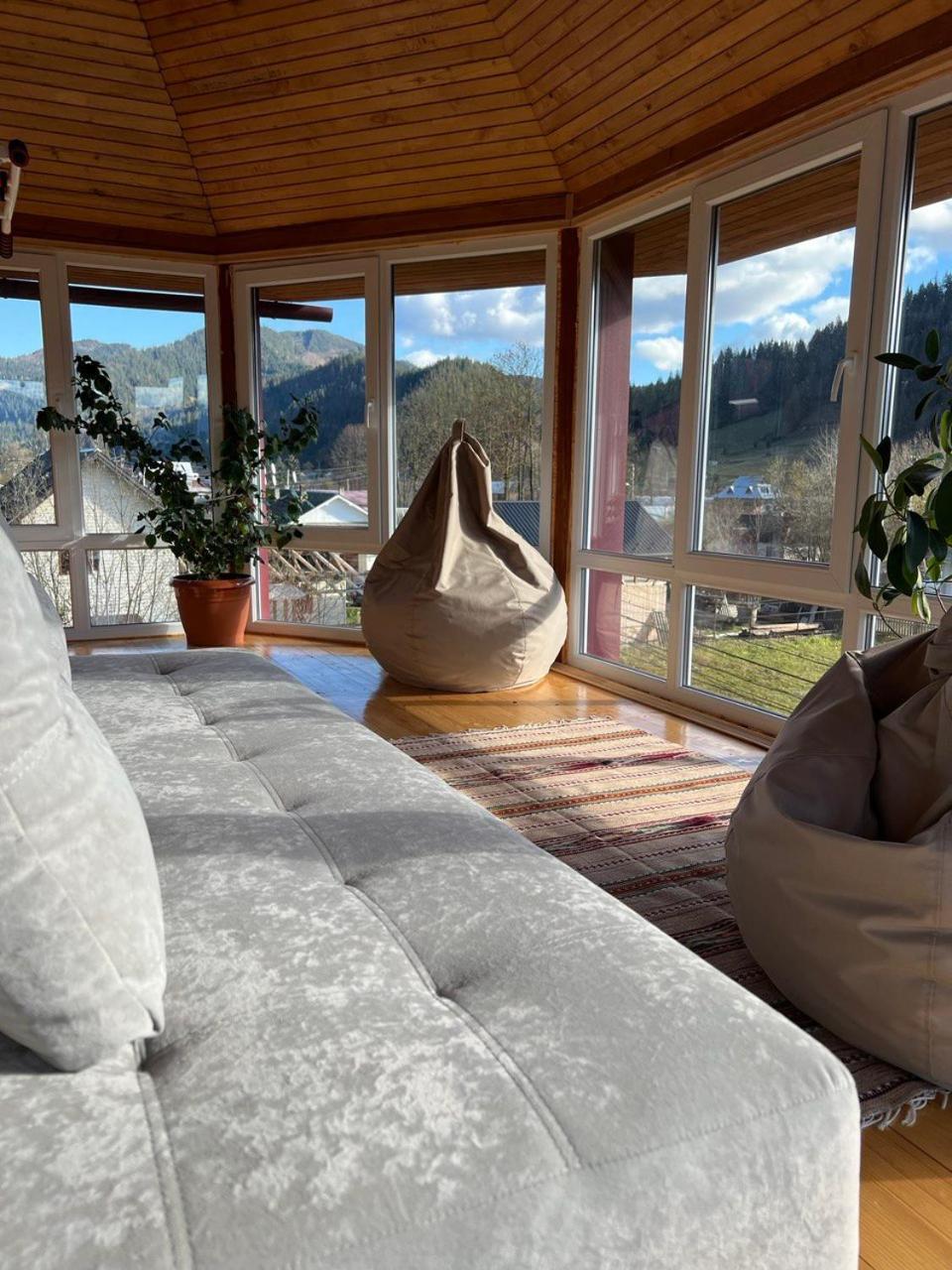 Apartmán Domashnya Oselya Verchovyna Exteriér fotografie