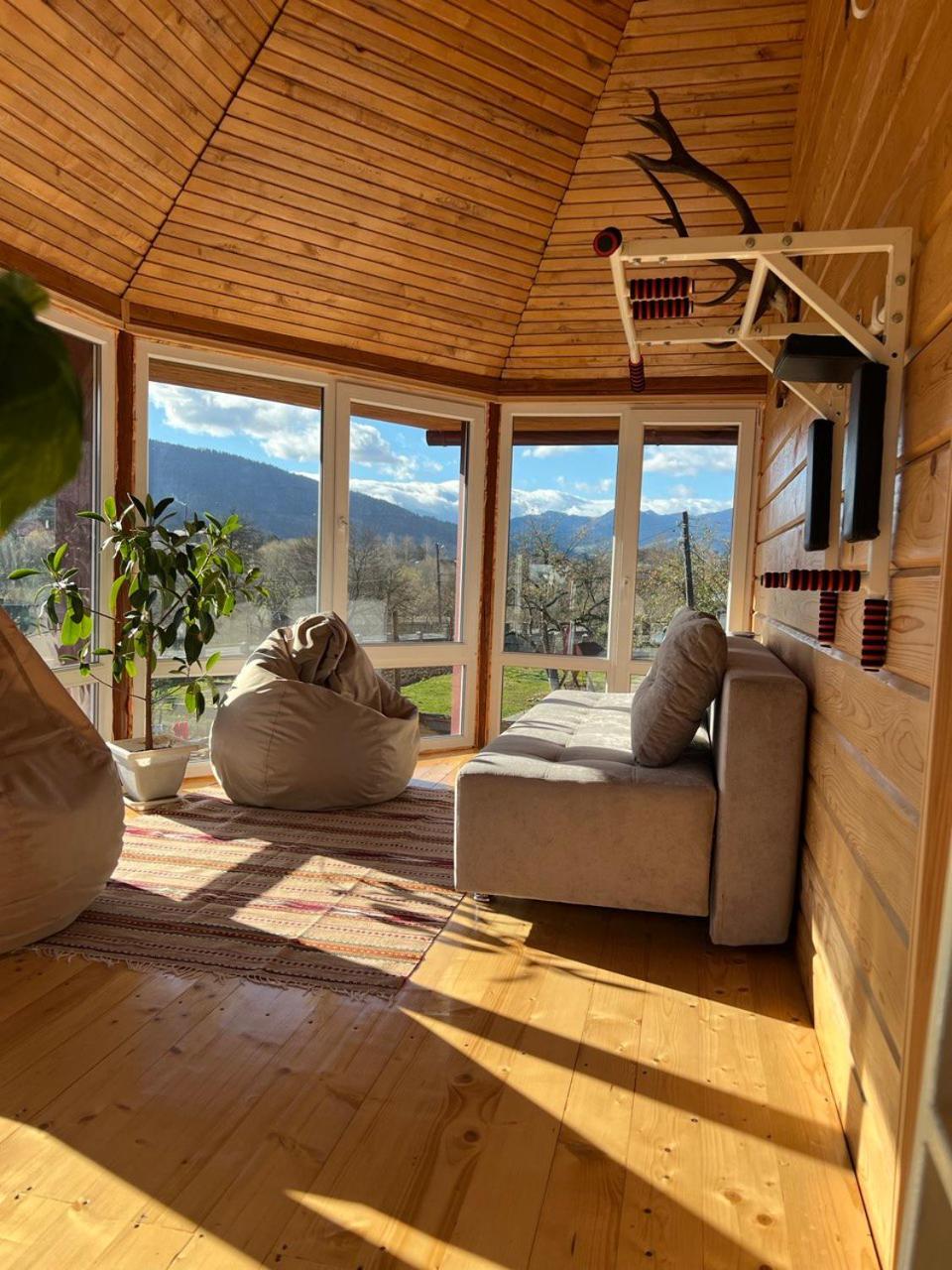 Apartmán Domashnya Oselya Verchovyna Exteriér fotografie